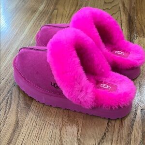 UGG Pink Fluffy Slippers